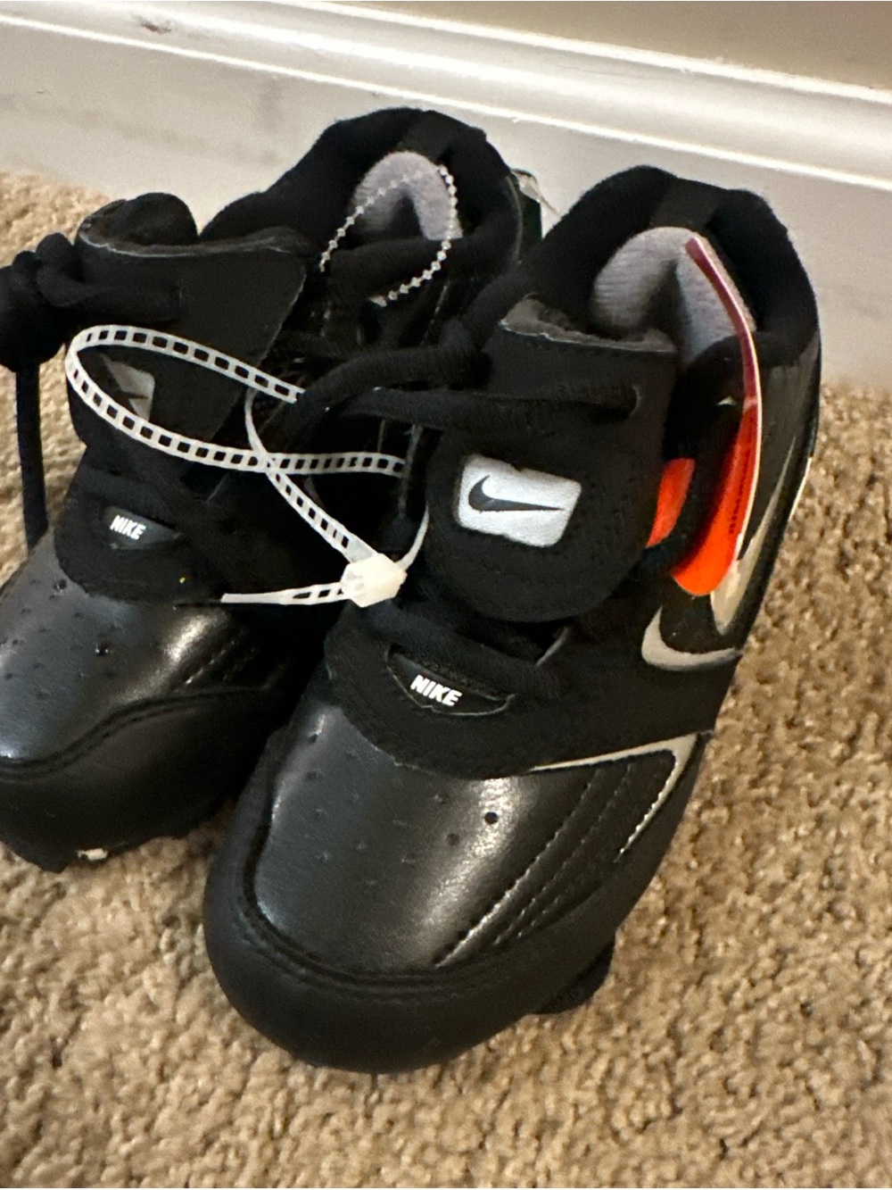 Nike Kids' Black High-Top 11c cleats